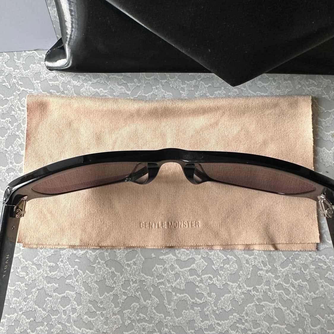 젠틀몬스터 타이단 tidan 상품이미지6