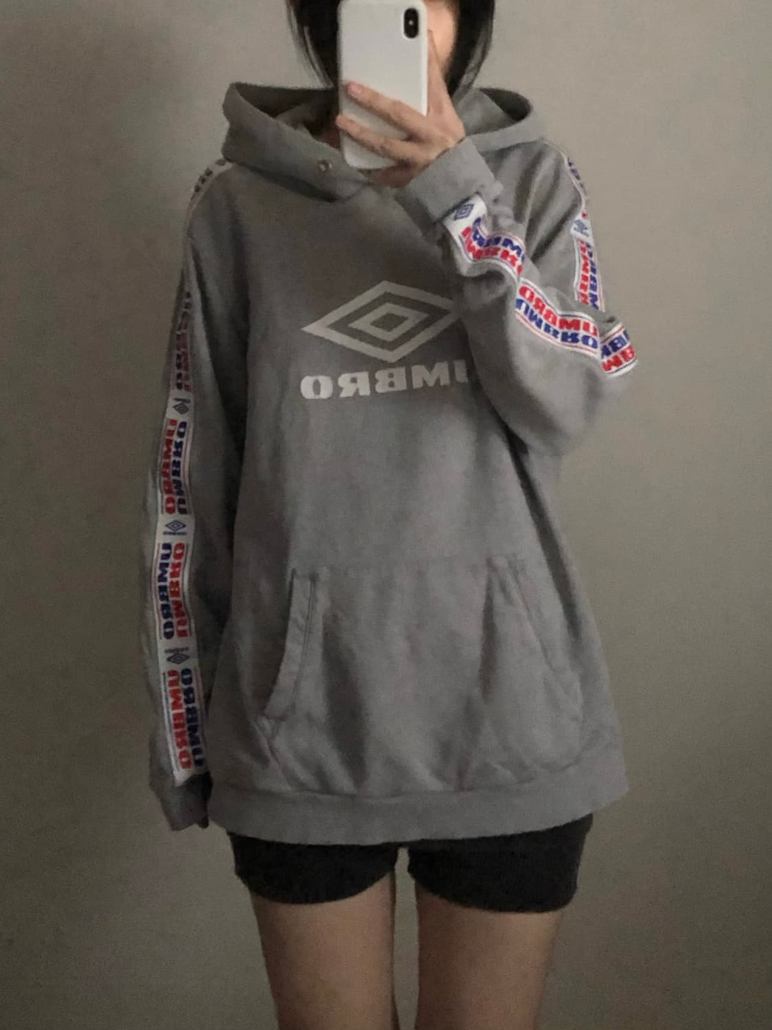 엄브로 사이드라인 후드티 상품이미지1