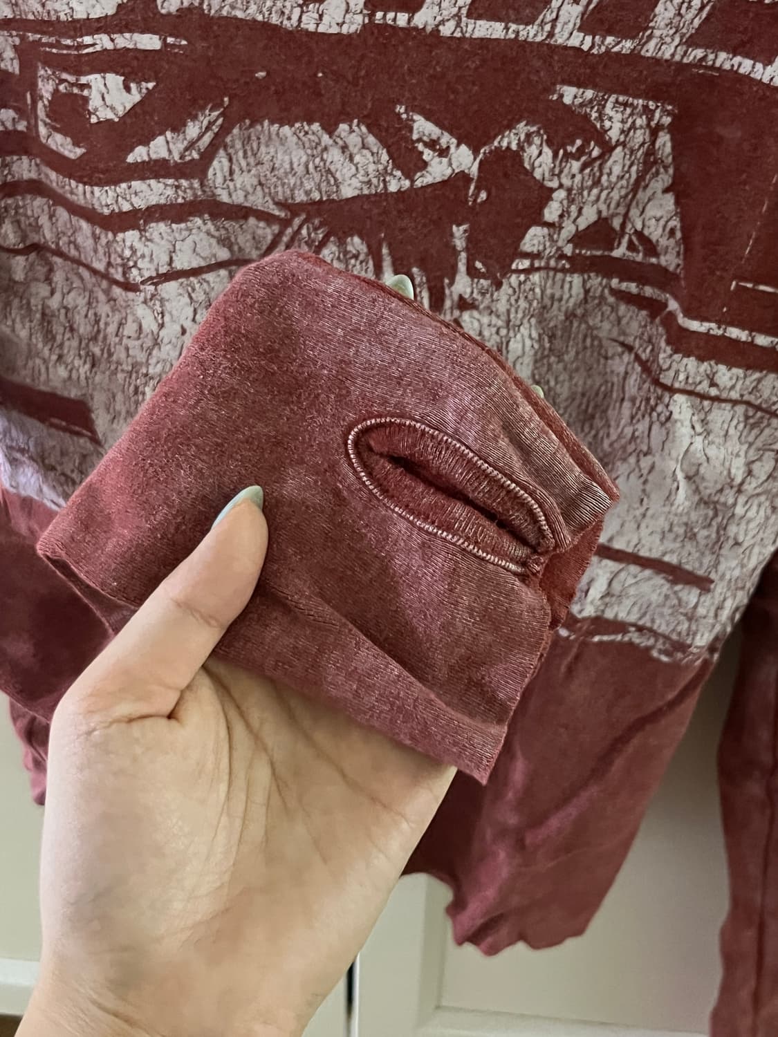 UrbanOutfitters 어반아웃피터스 레드슬리브  상품이미지4