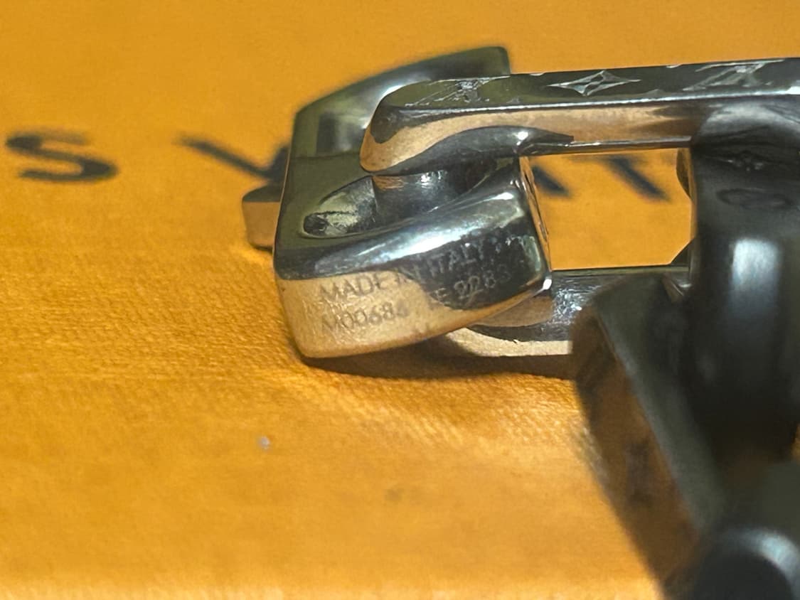 루이비통 모노그램 체인 팔찌 블랙 실버 상품이미지3