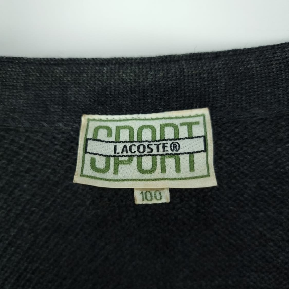 [라코스테] 로고 패치 브이넥 니트 가디건 챠콜 M19254 상품이미지7