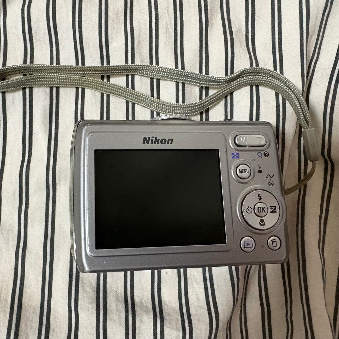 누가영,조이,지연 디카)니콘 쿨픽스 P4 NIKON COOLPIX P4  상품이미지2