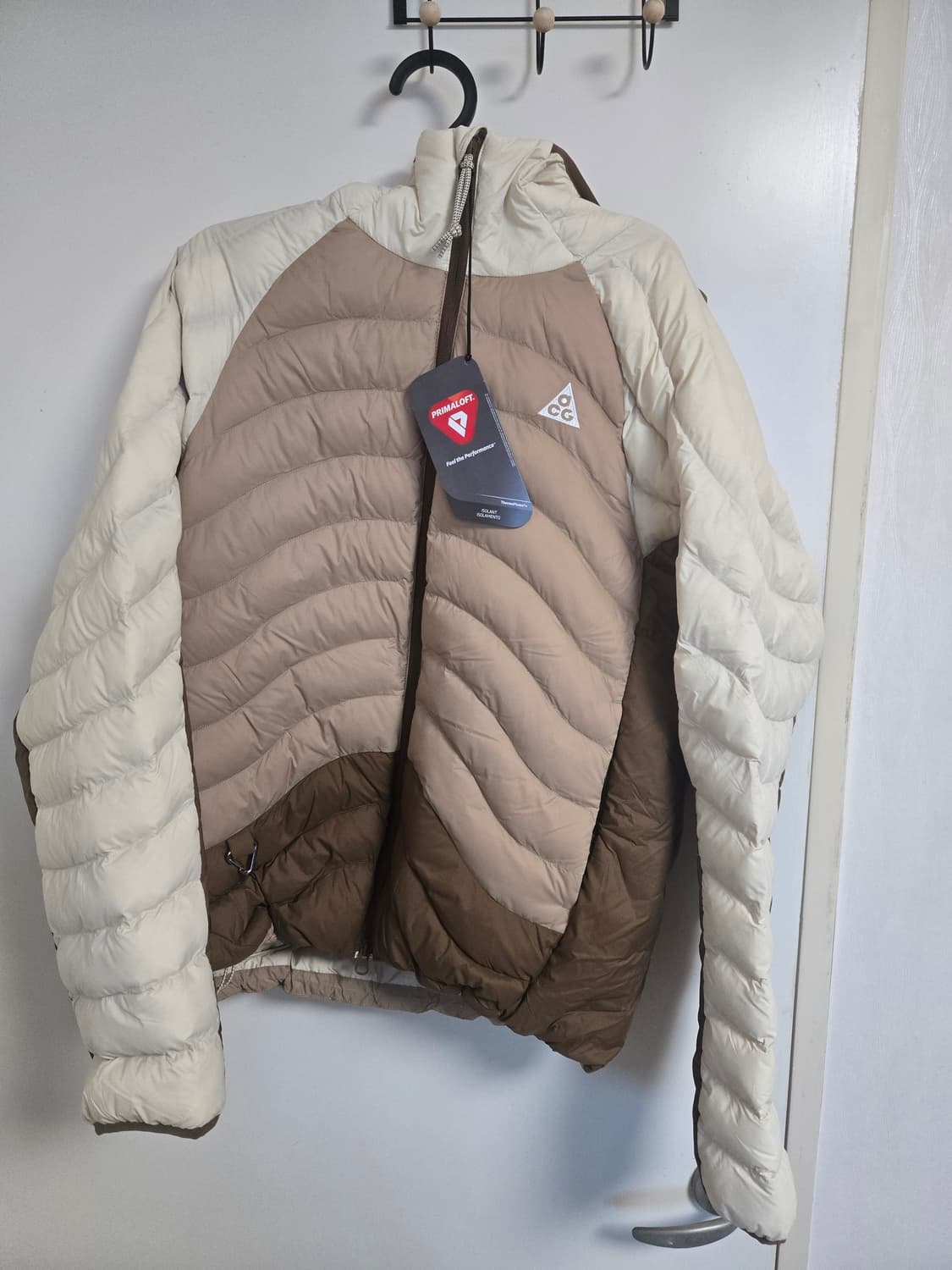 Acg 라바플로우 m사이즈 새상품 상품이미지1