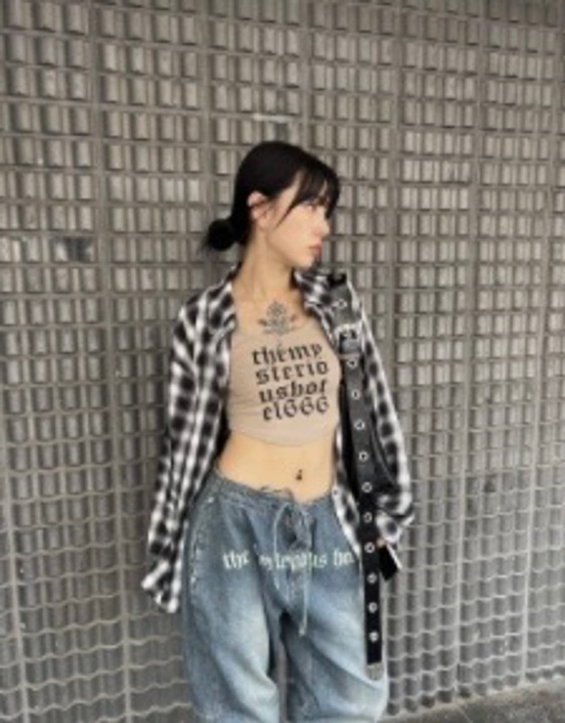 더미스테리어스호텔  CUT-OFF CHECK SHIRT 상품이미지1