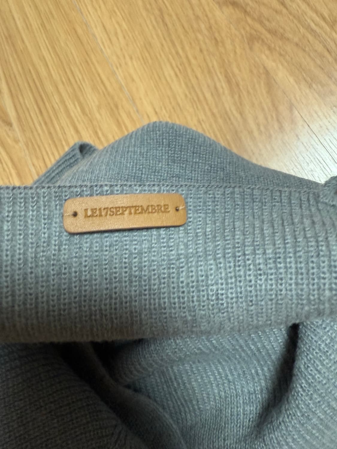 르셉템버 르917 알파카 혼방 니트 슬리브리스 탑 os 상품이미지4