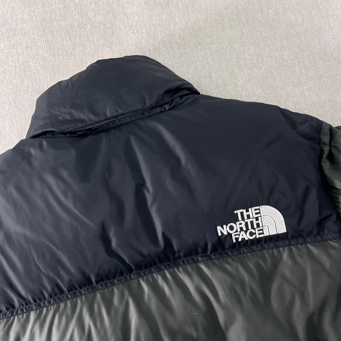 95 노스페이스 눕시 700 1996 챠콜 카키 패딩 상품이미지7