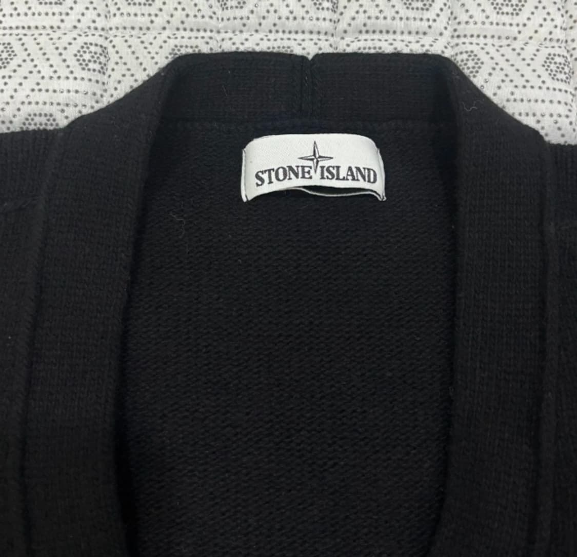 정품 스톤아일랜드 블랙 가디건 남90 여55반 상품이미지1