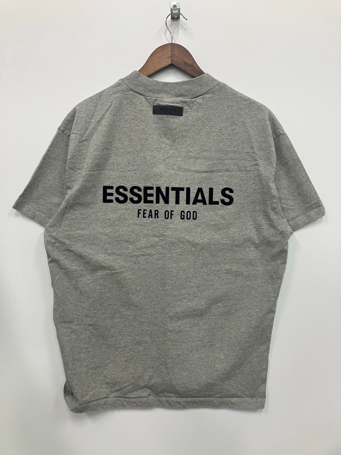 ESSENTIALS 반팔티 상품이미지4