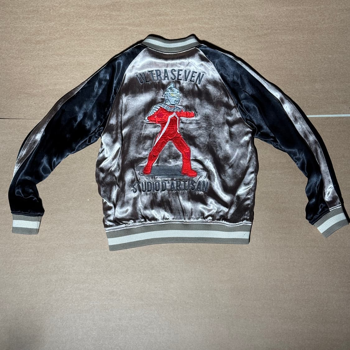 Studio D’artisan 울트라세븐스카쟌 (리버시블) 상품이미지2