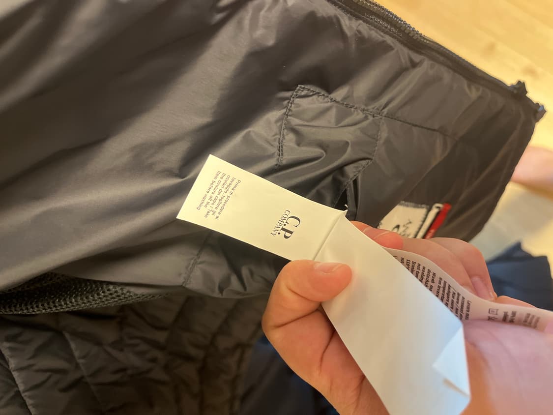 cp 컴퍼니 고글 패딩 급처 합니다 상품이미지3