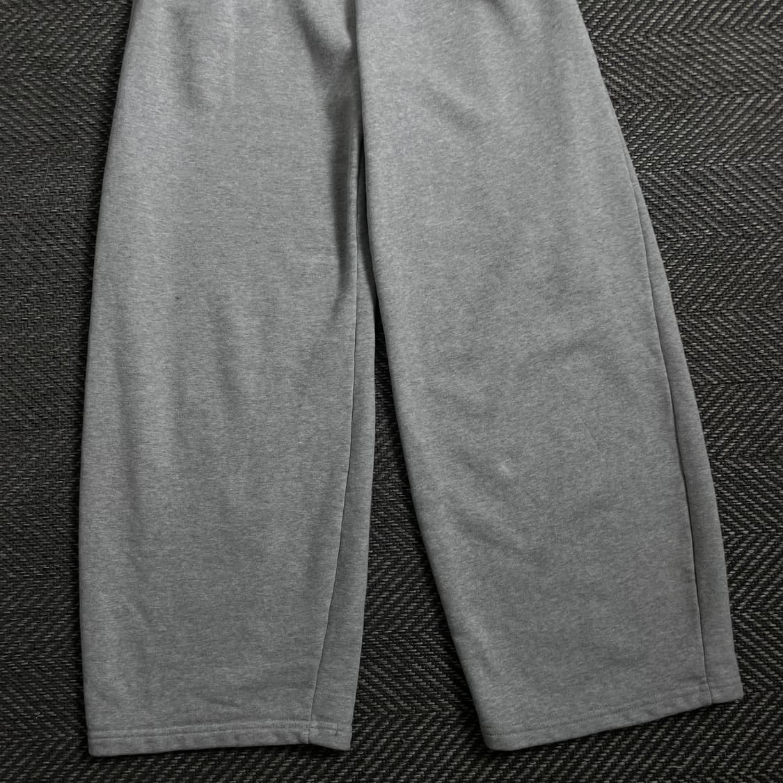 우알롱 시그니처 로고 그레이 와이드핏 스웻 팬츠 y 4271 상품이미지3