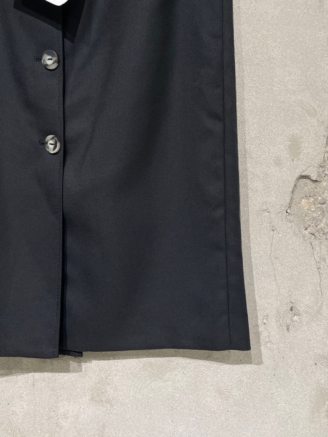 바움 운드 페르드가르텐 블랙 슬릿 포켓 미디스커트 상품이미지5