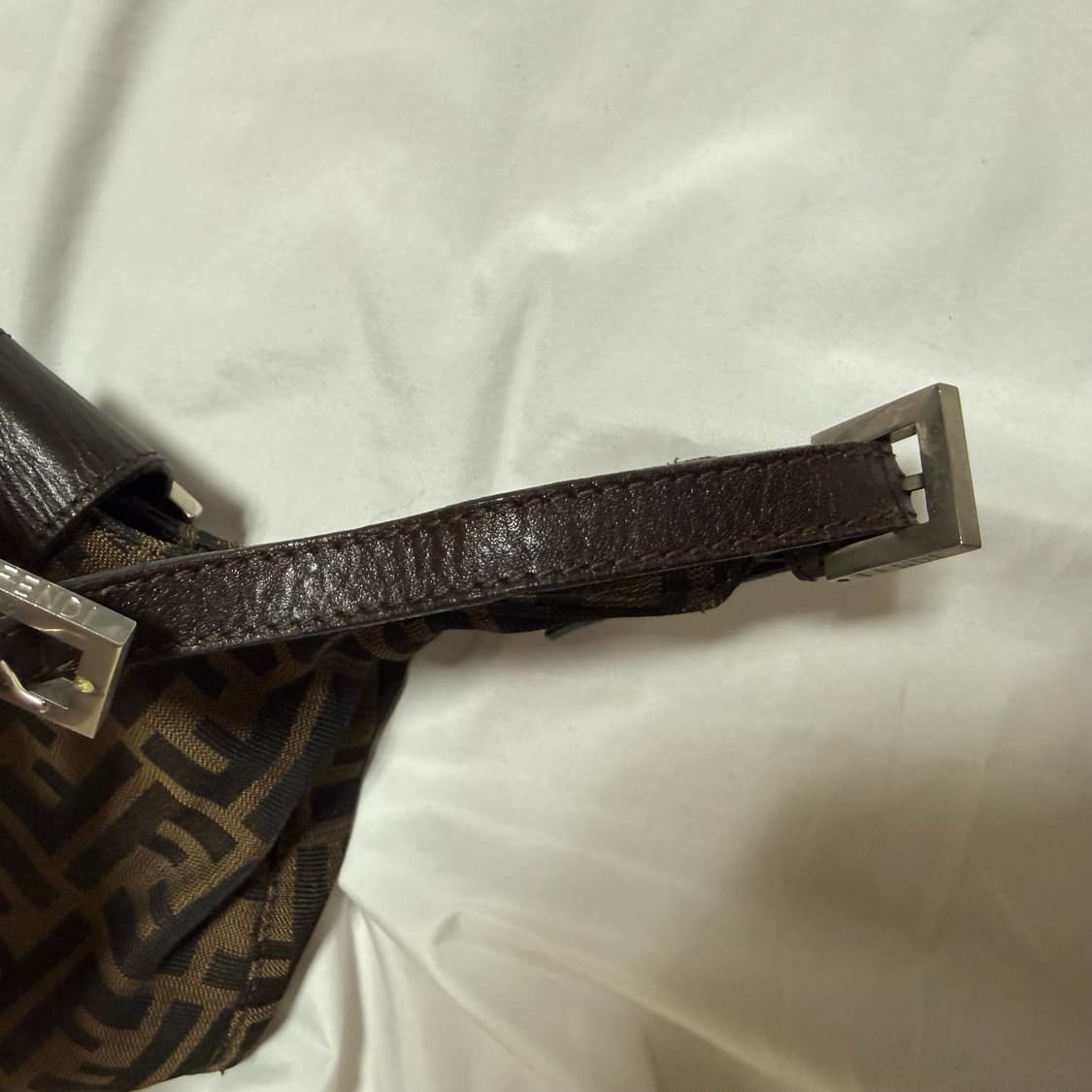 [OS] 펜디 주카 호보백 상품이미지3