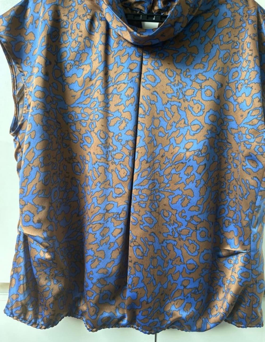 블루/브라운 패턴 실크 블라우스 상품이미지2