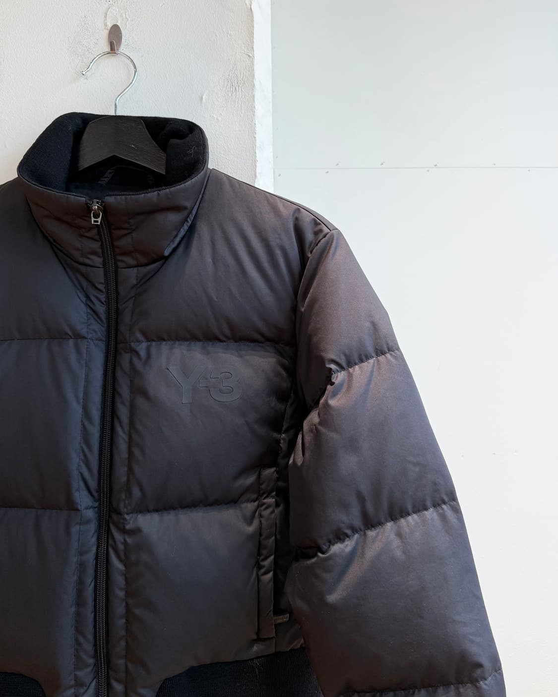 y-3 블랙 클래식 다운 패딩 점퍼  상품이미지5