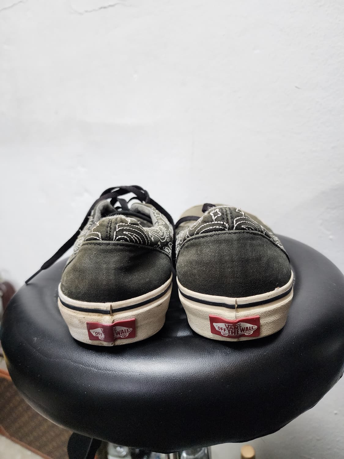 반스 에라 카키 페이즐리 스니커즈 상품이미지3