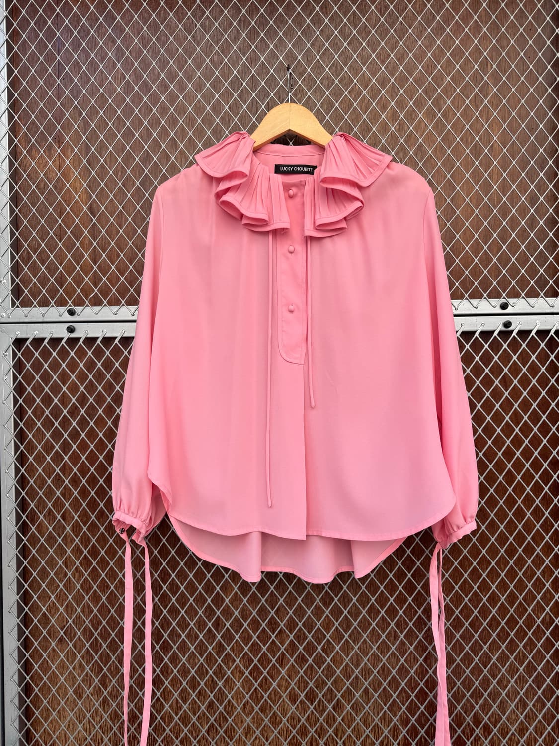 럭키슈에뜨 러플 카라 프릴 플리츠 리본 핑크 블라우스 셔츠 F 상품이미지2
