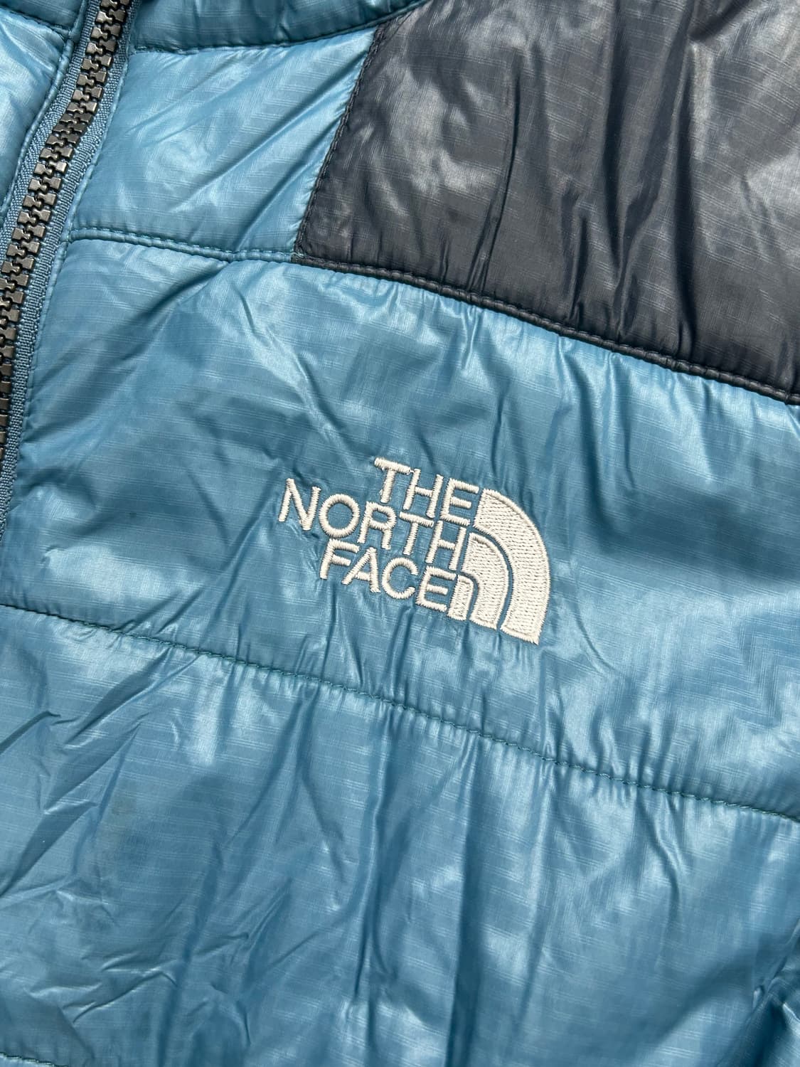 노스페이스 스카이블루 배색 경량패딩 L 상품이미지7