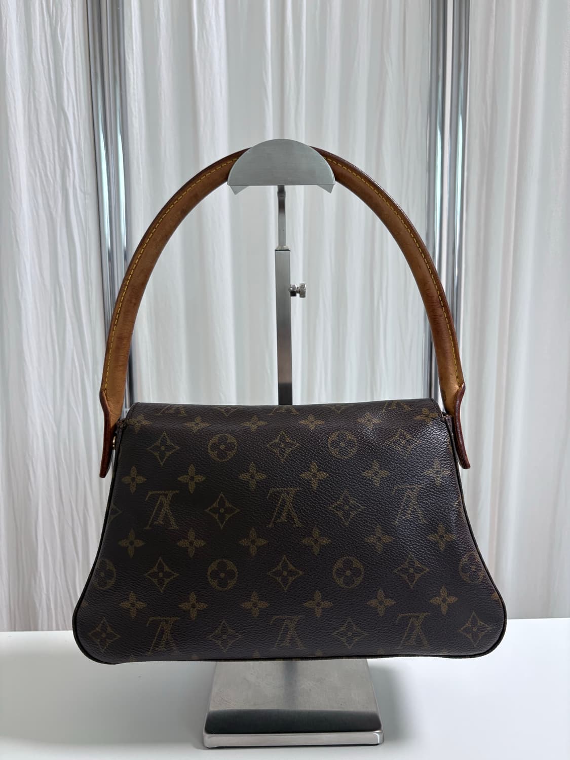 루이비통 루핑 숄더백 상품이미지7