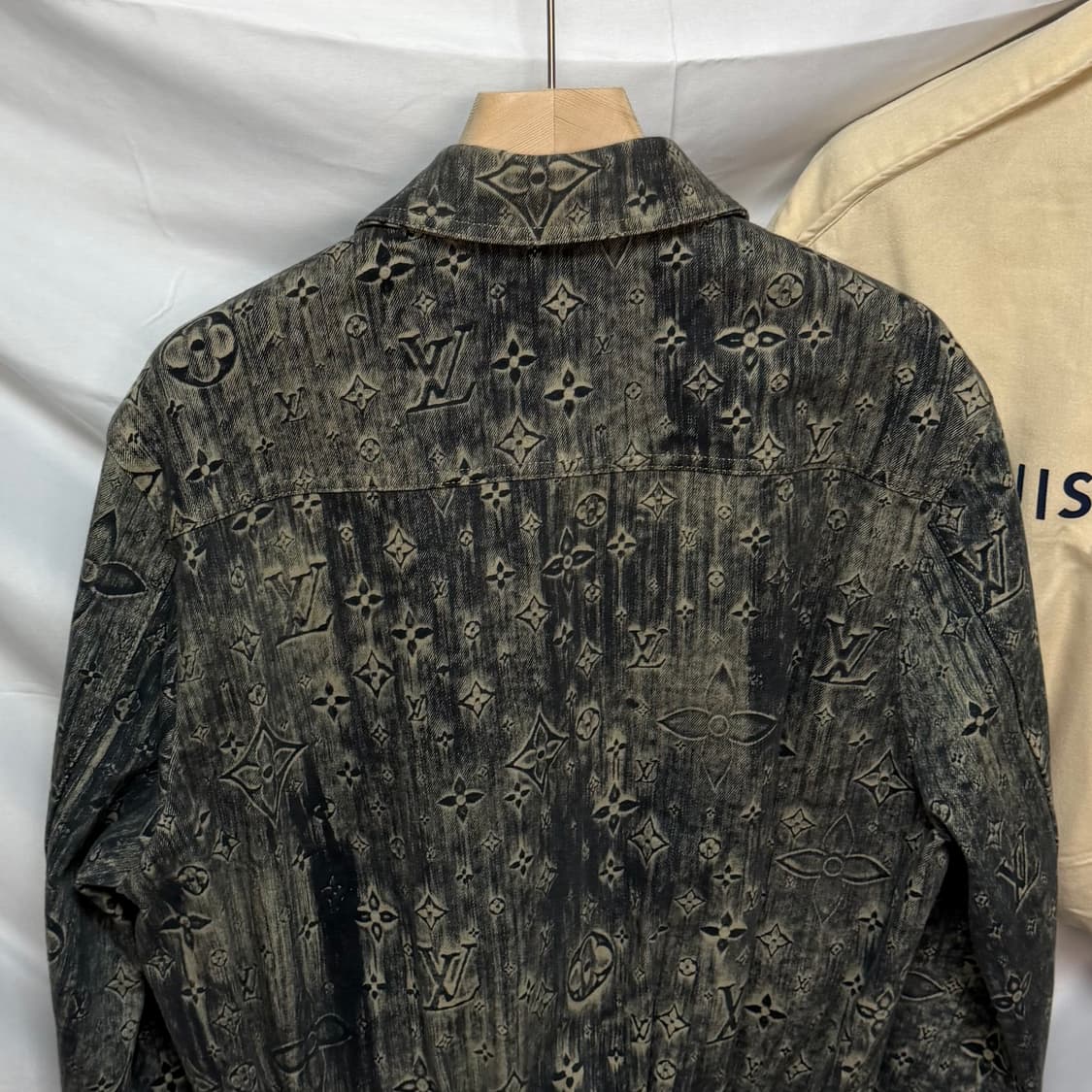 [S+급/48] 루이비통 테일러드 모노그램 데님 집업 자켓 상품이미지5