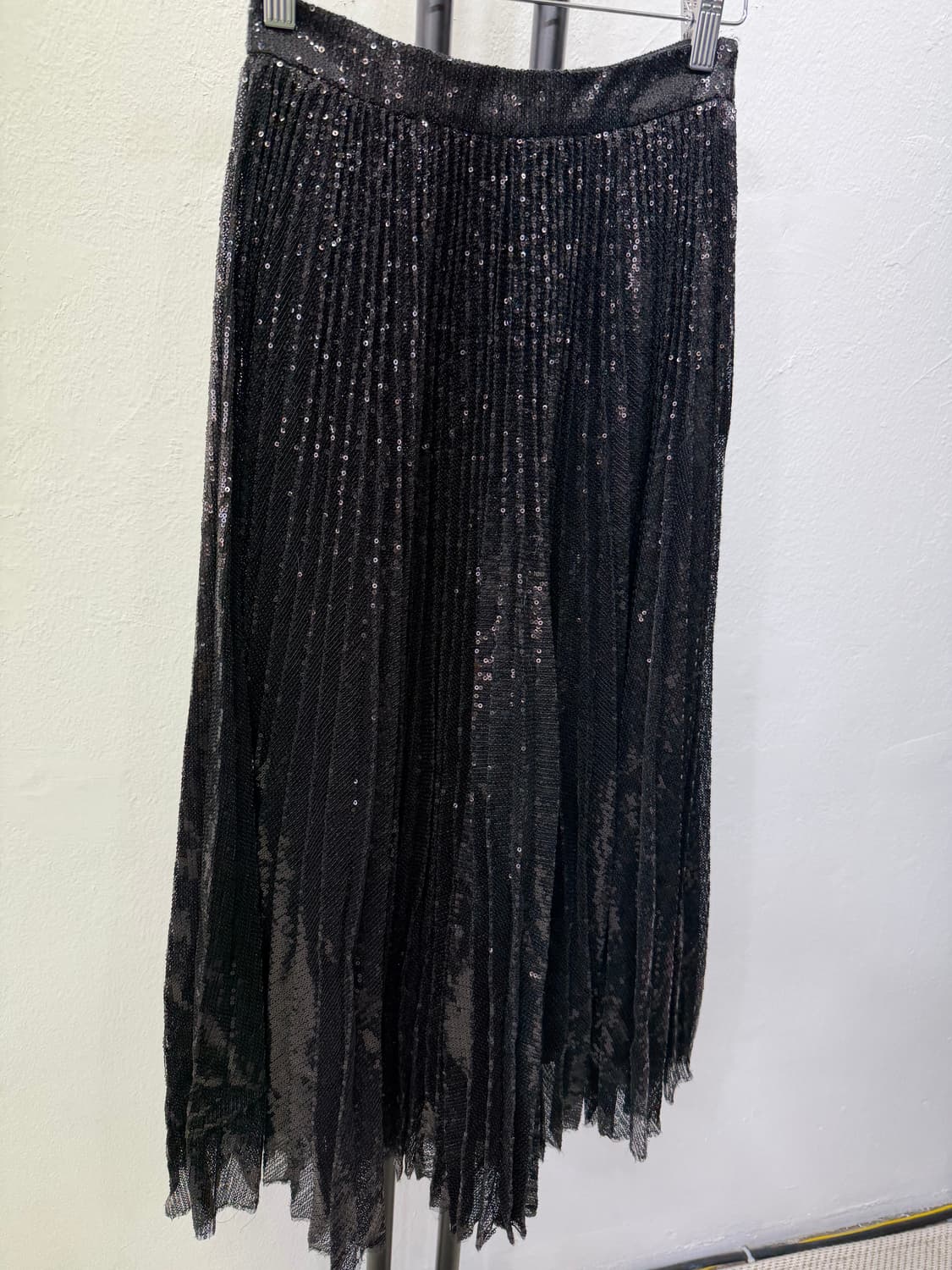 매장판정품) MSGM 스팽글 플리츠 스커트 38 상품이미지2