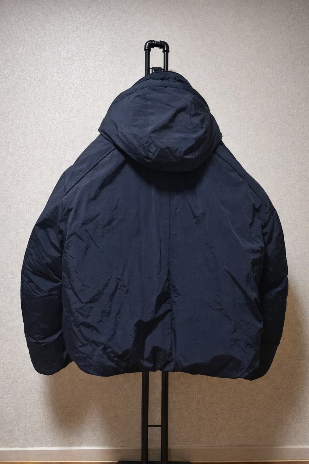 23fw 준지 189 숏 패딩 구스다운 점퍼
46사이즈 상품이미지4