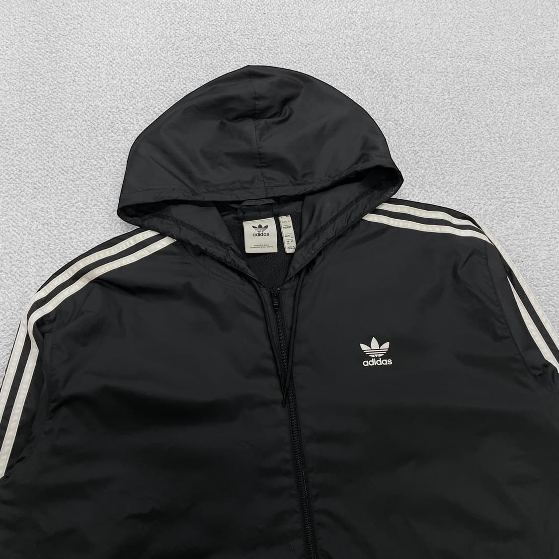 아디다스 빅 트레포일 로고 바람막이 자켓 블랙 상품이미지2