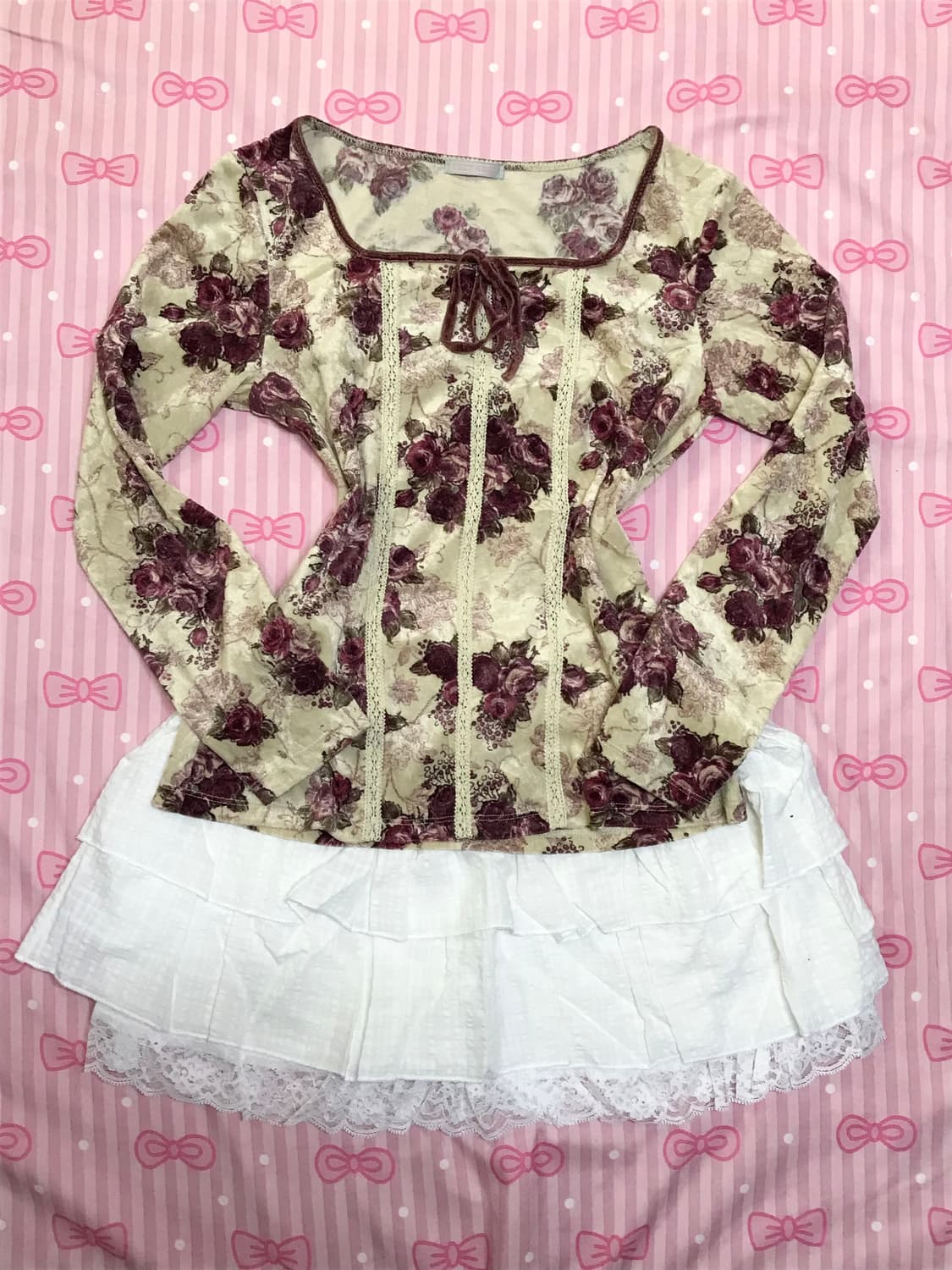 레스트로즈 벨벳 플로럴 빈티지 슬리브 상품이미지1