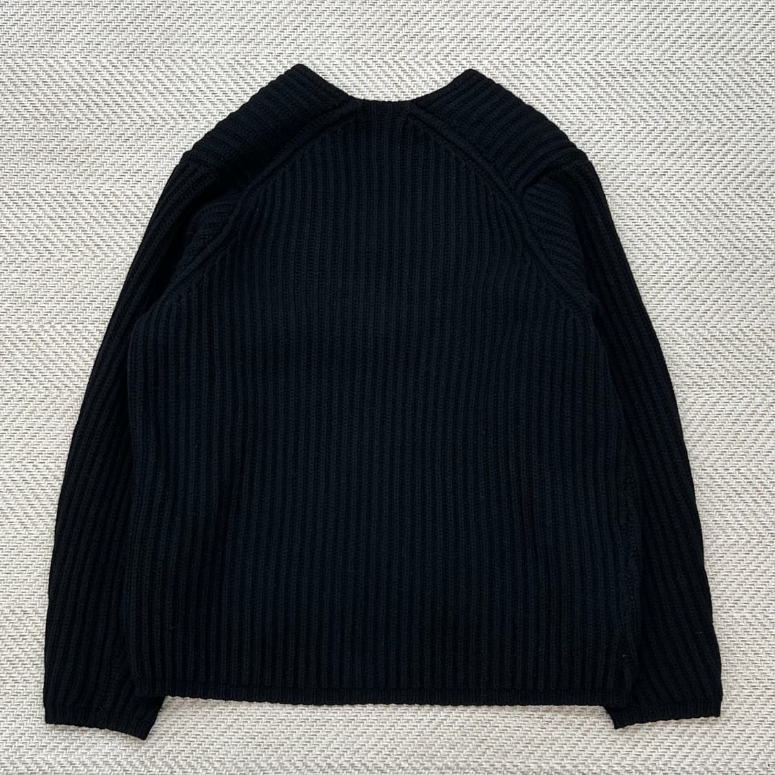 아크네스튜디오 브이넥 니트 r2587 상품이미지2