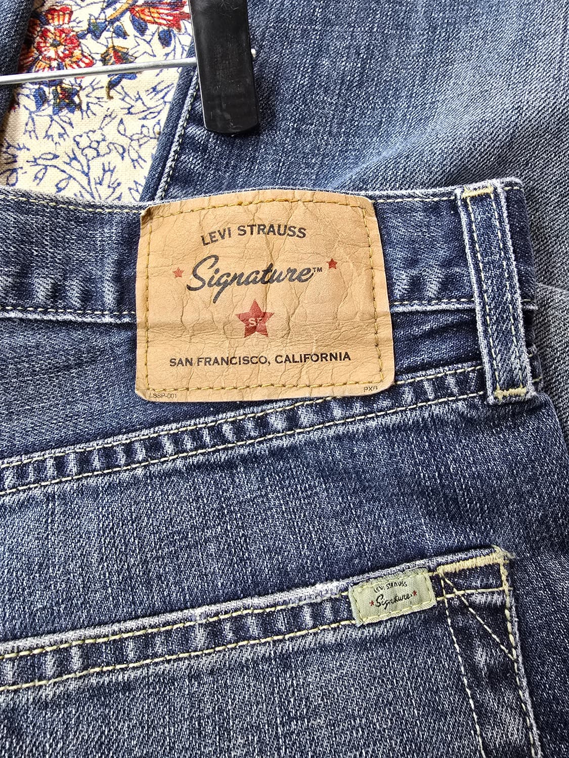 리바이스 사그니처 데님 청바지 (1562) 상품이미지3