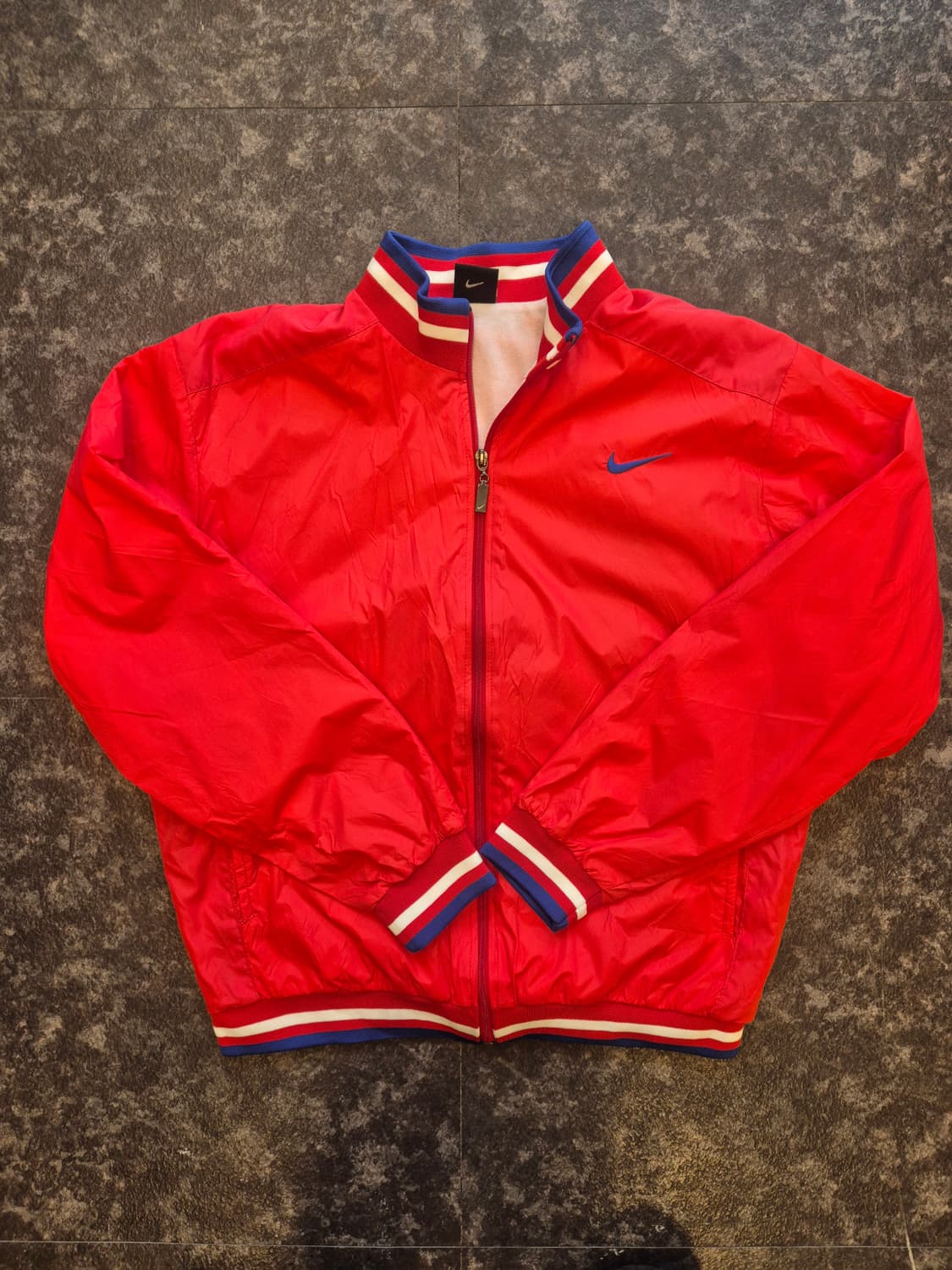 나이키 팀 바람막이 자켓 L 사이즈입니다 상품이미지1