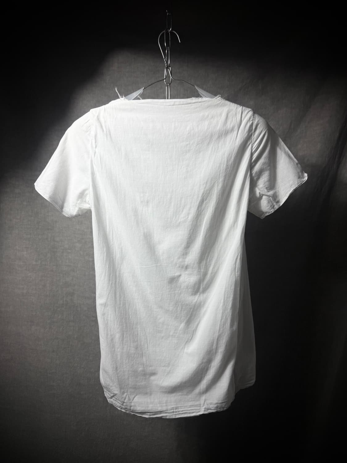 Label Under Construction Raw Edge TShirt 상품이미지5