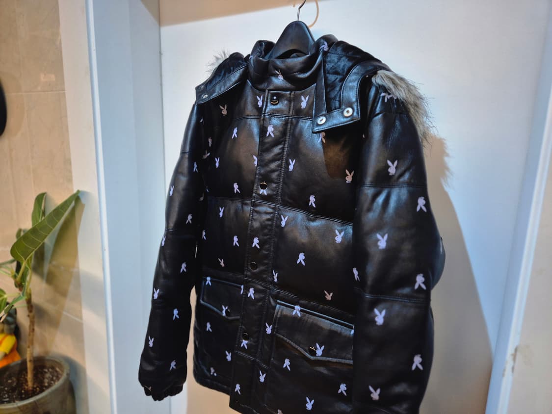 슈프림 플레이보이 버니 레더 패딩 상품이미지3