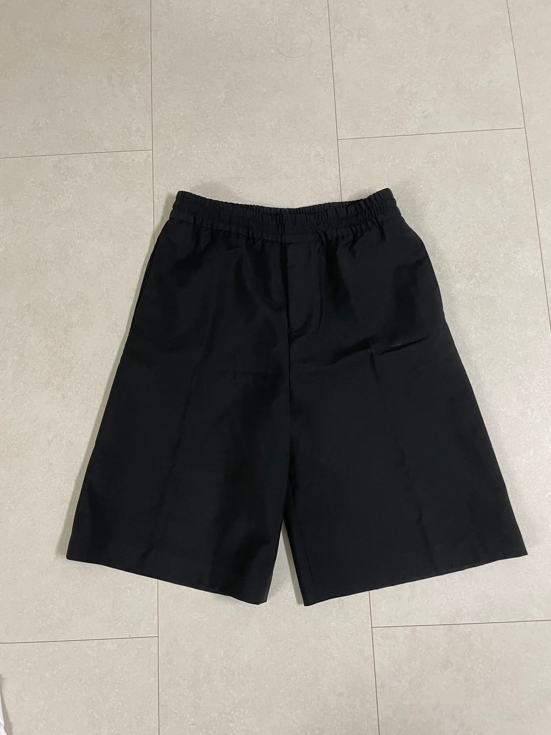 아크네 버뮤다 팬츠 상품이미지3