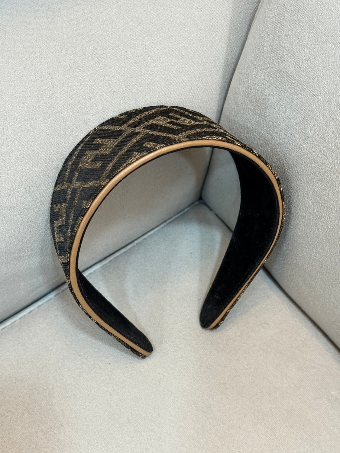 새상품급 펜디 자카드 헤어밴드  상품이미지1