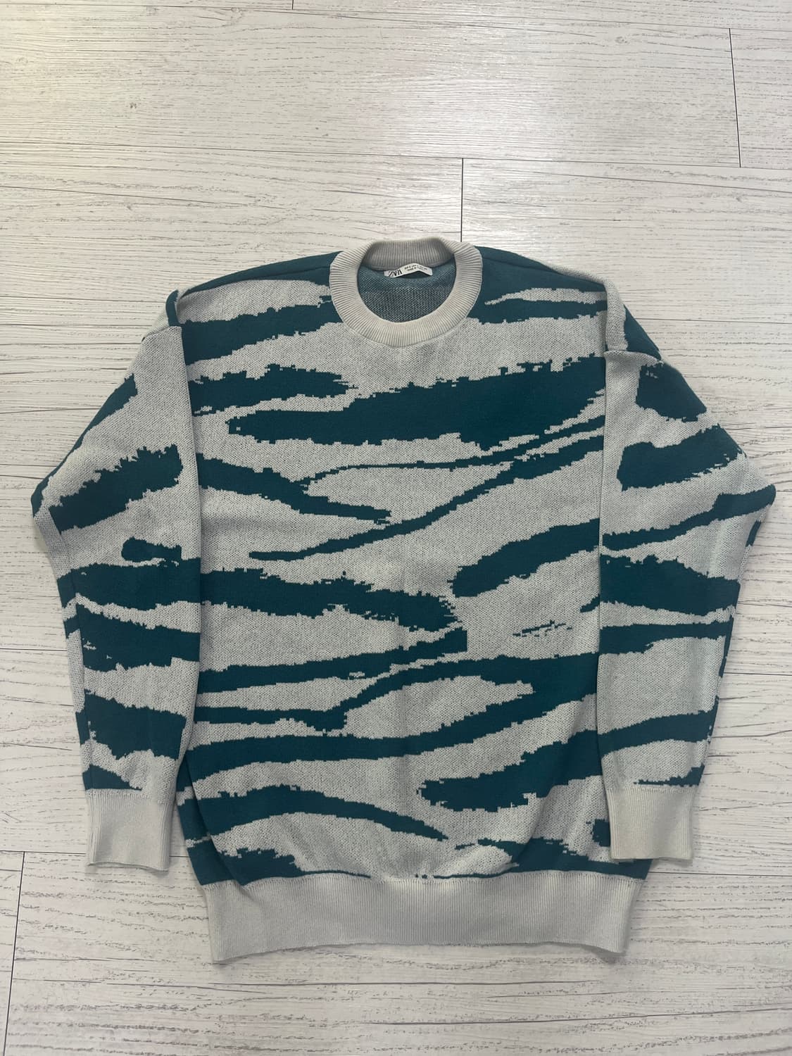 자라 줄무늬 자카드 스웨터 상품이미지1