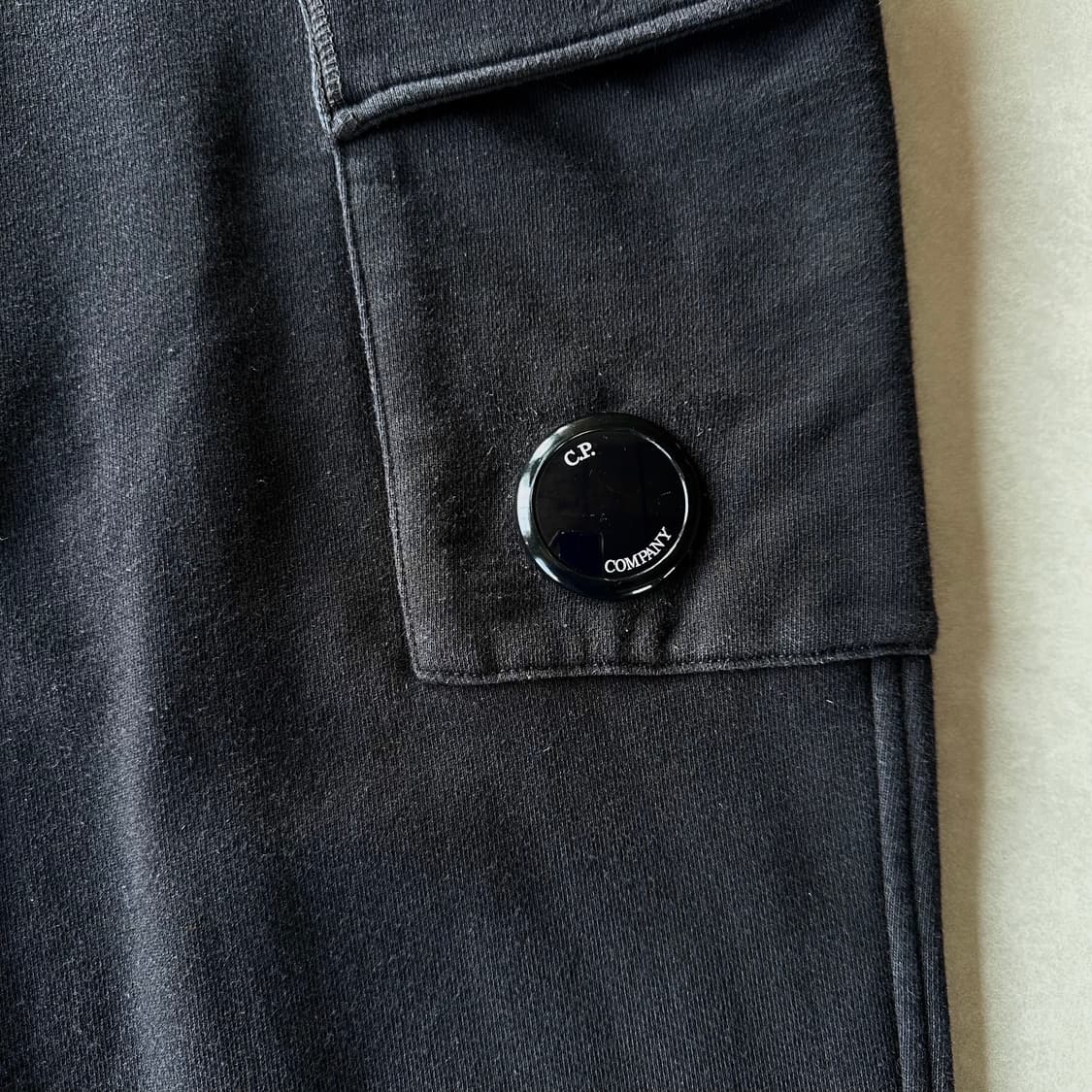 [XXL]씨피컴퍼니 C.P. Company 카고 렌즈 스웻 조거 팬츠 상품이미지6