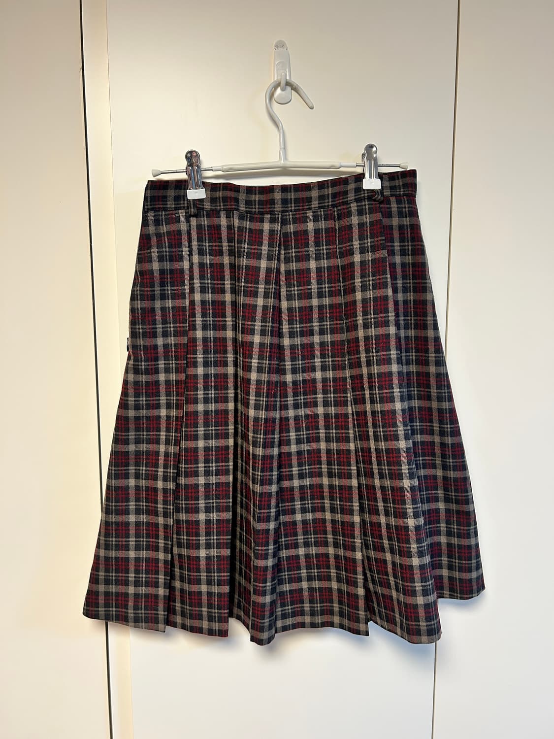 위드아웃썸머 릴리 플리츠 스커트_레드 상품이미지3