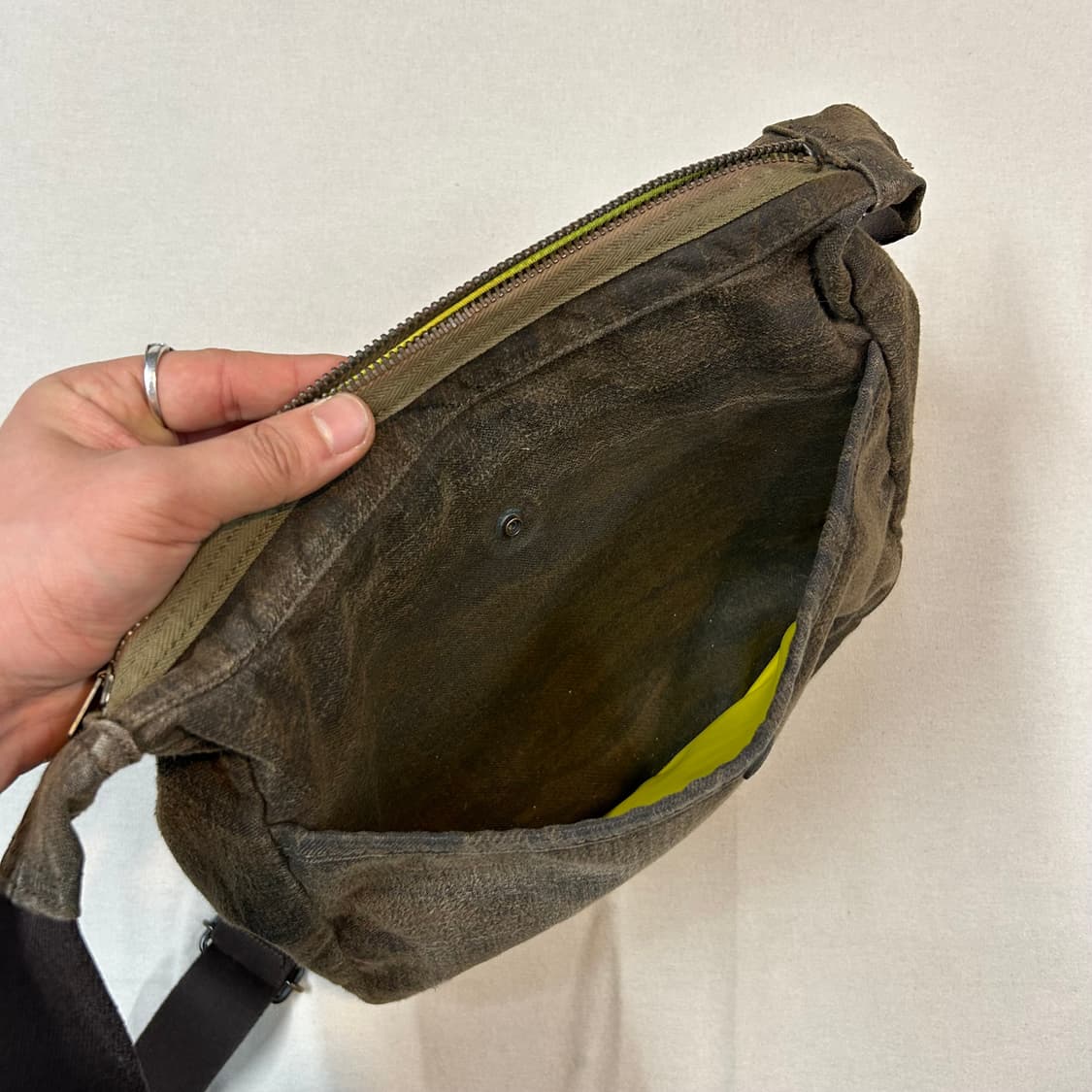 요시다 포터 타이거 카모 숄더백 크로스백 70주년 한정판 P65 상품이미지8