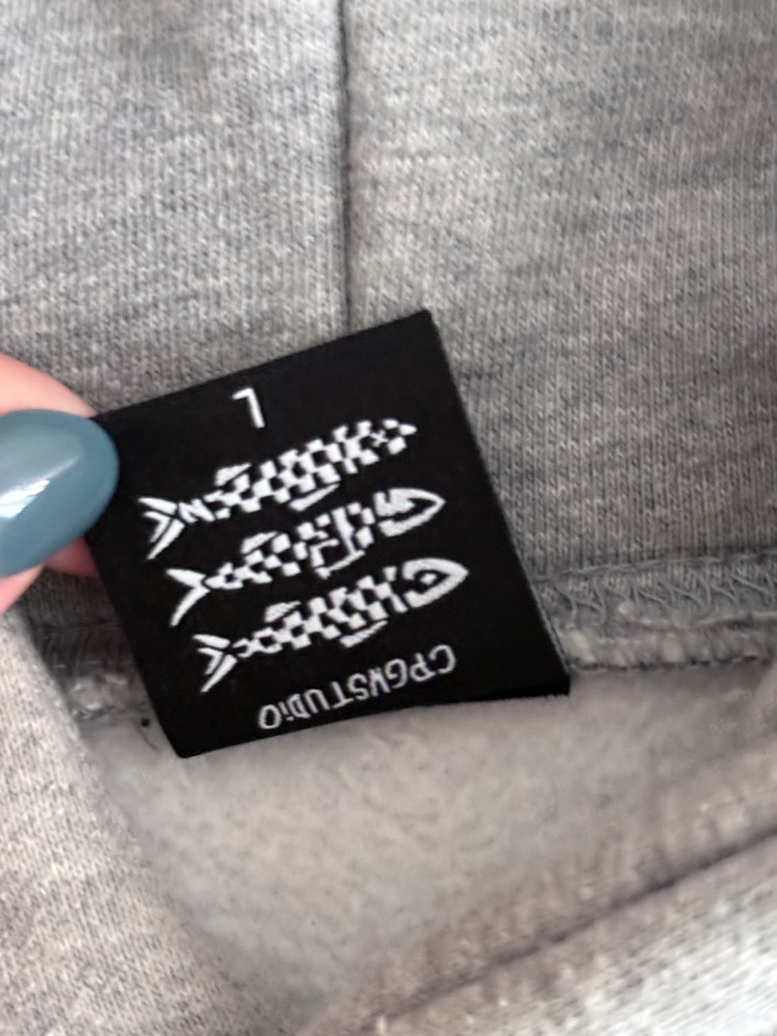 꼼파뇨 후드티 (그레이) 상품이미지3