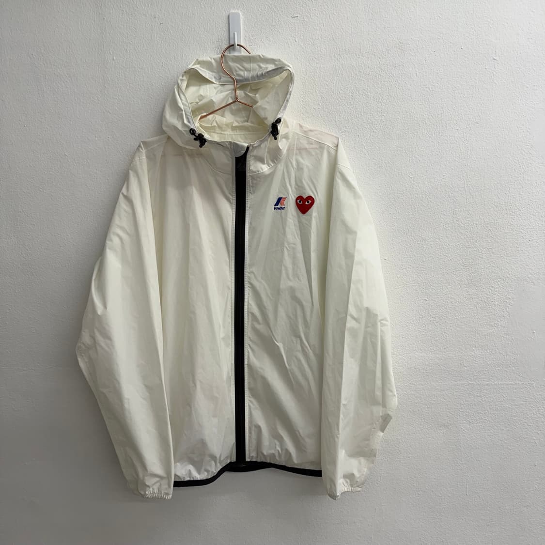 꼼데가르송 X kway 콜라보 윈드브레이커 L 상품이미지1