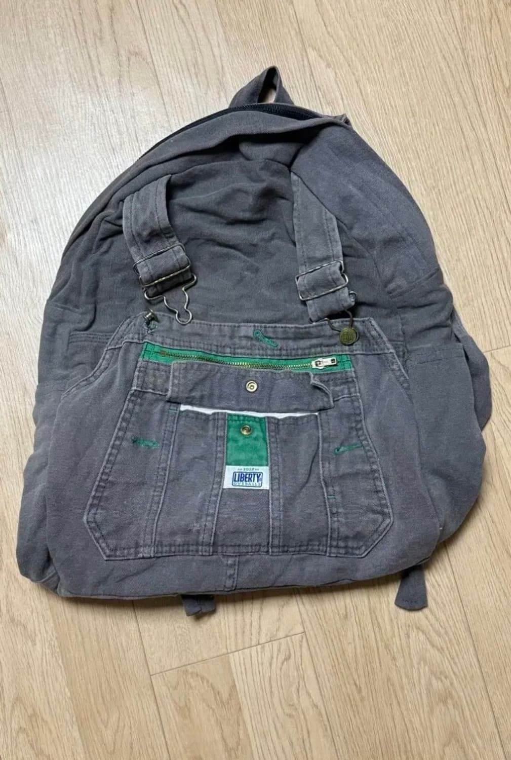 빈티지 멜빵 커스텀 그레이 백팩 가방 상품이미지1