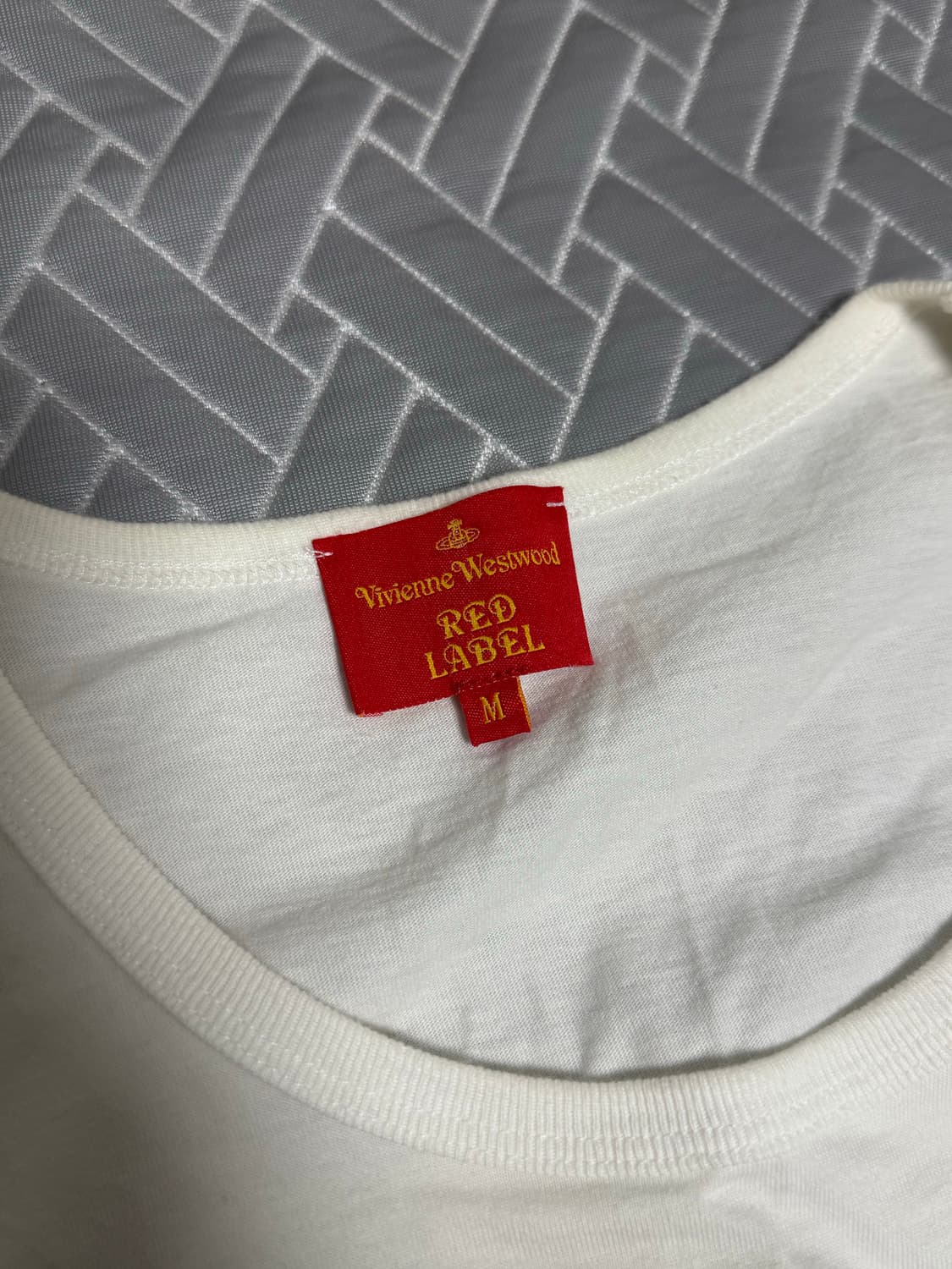 비비안웨스트우드 레드라벨 화이트 반팔 상품이미지4