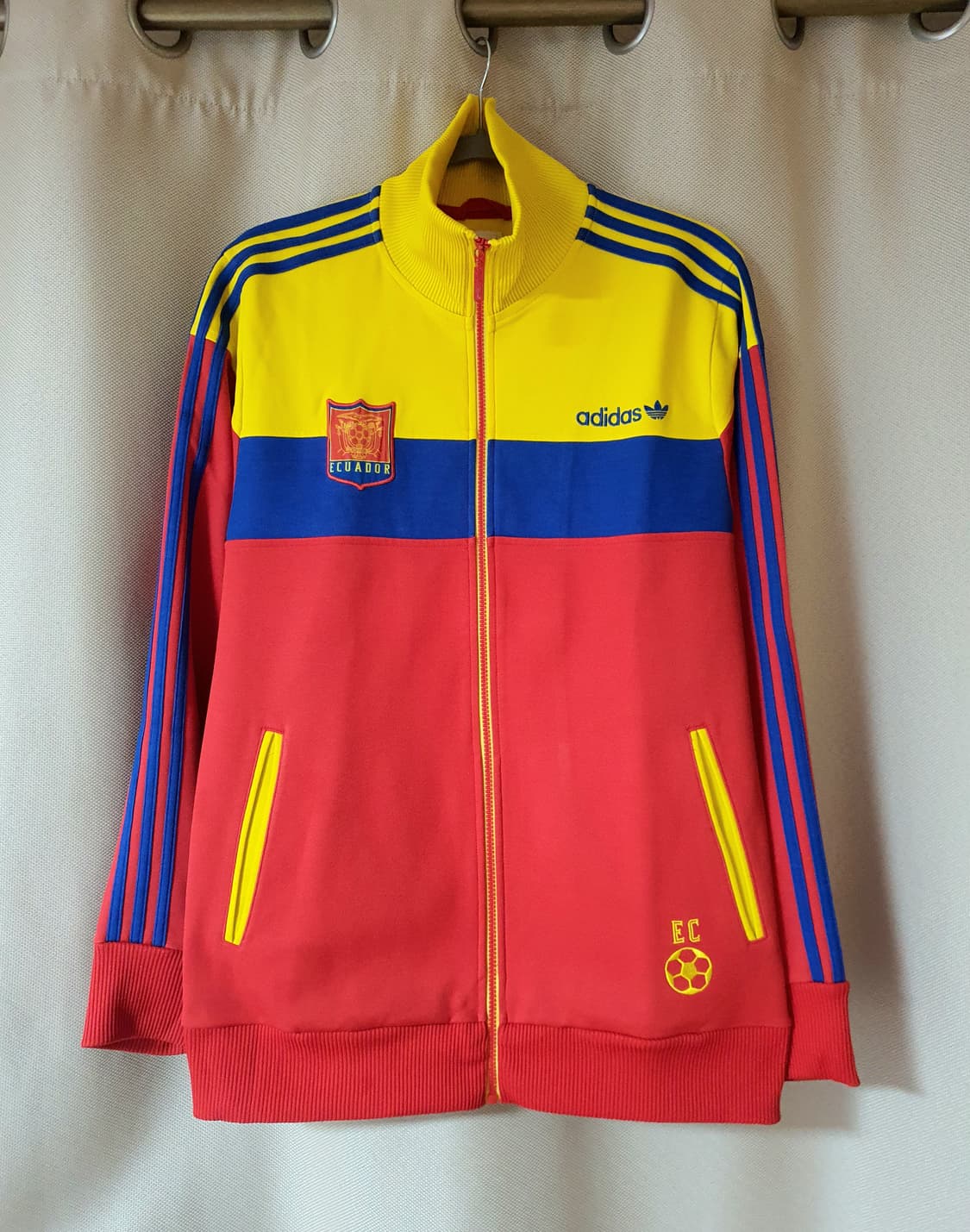 아디다스 에콰도르 트랙탑 져지 100 상품이미지1