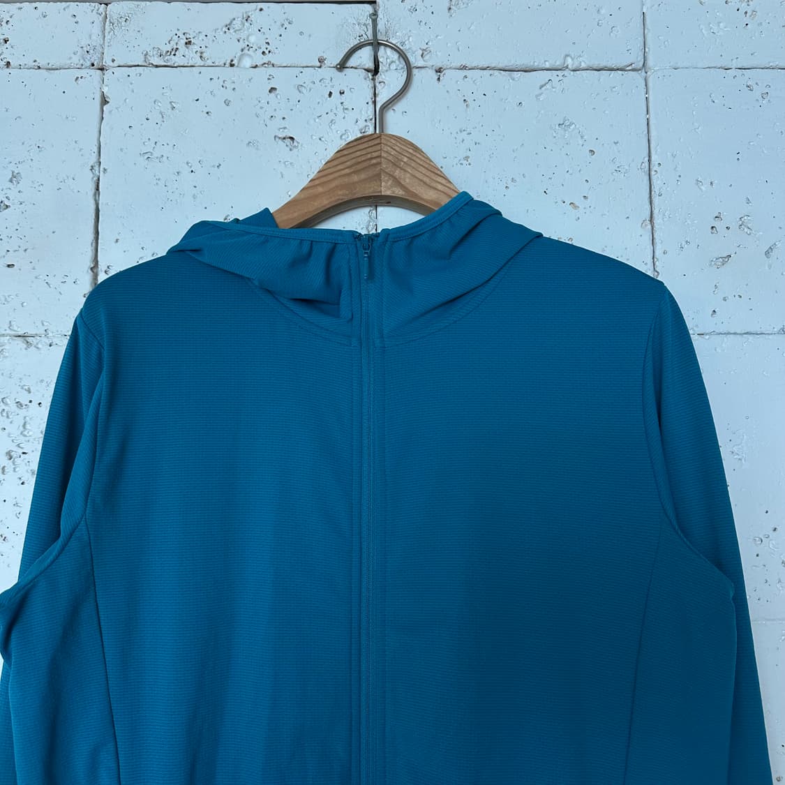 우먼L 유니클로 에어리즘 러닝 후드 상품이미지2