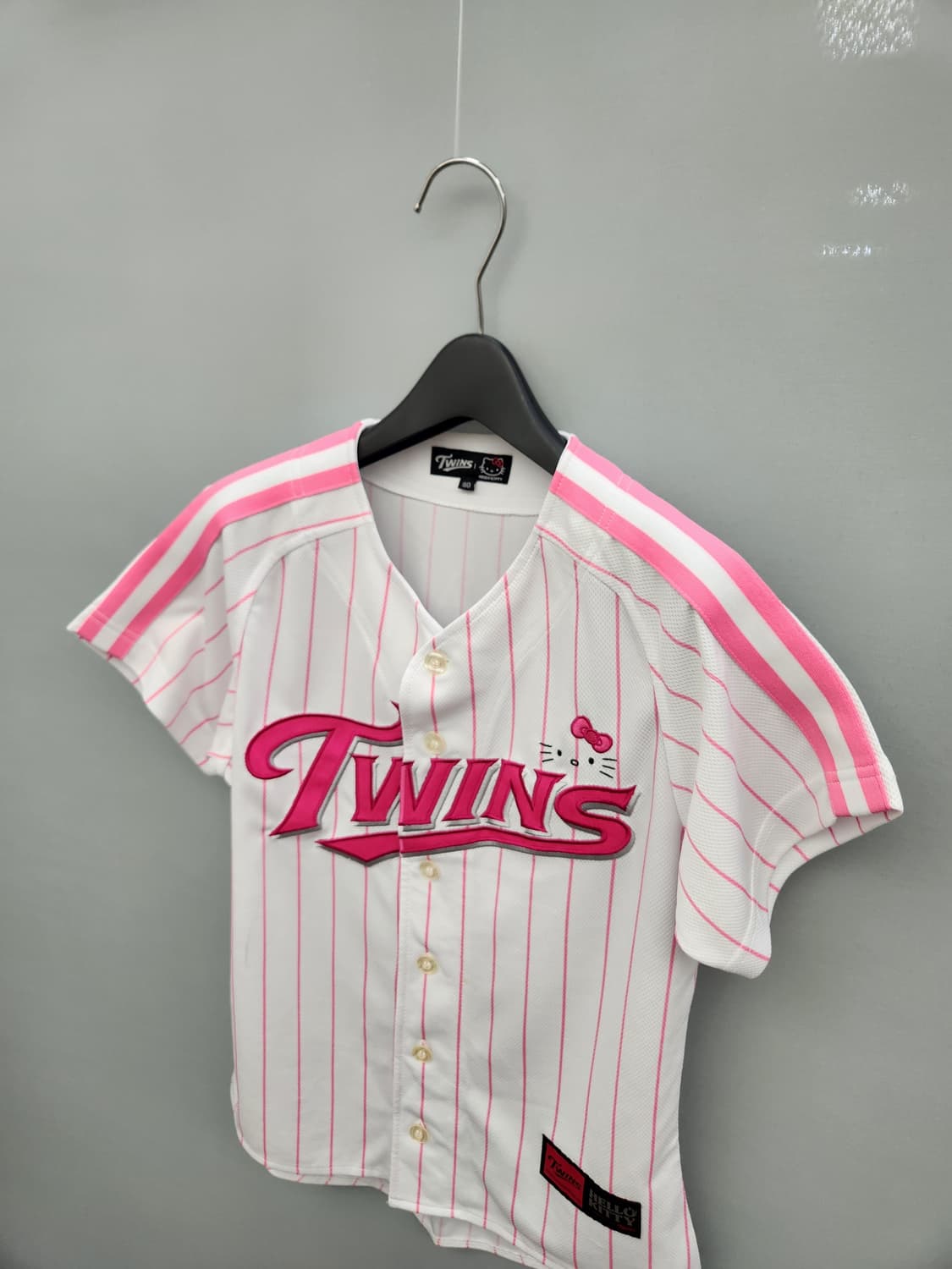 LG 트윈스 헬로키티 콜라보 노마킹 유니폼 상품이미지3