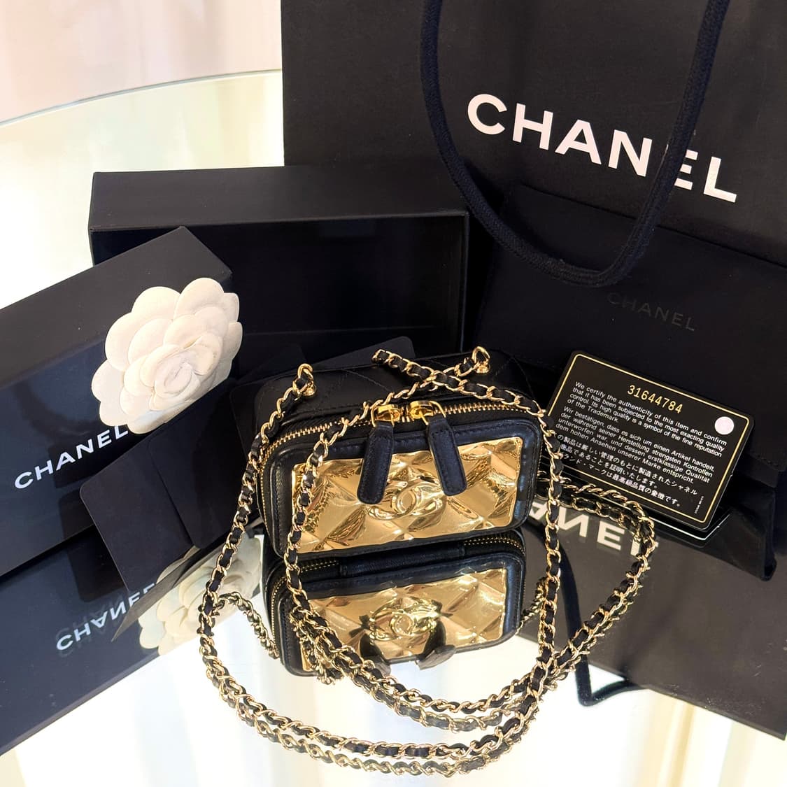 샤넬 31번대 플레이트 파티 미니 베니티 체인 크로스백  상품이미지3