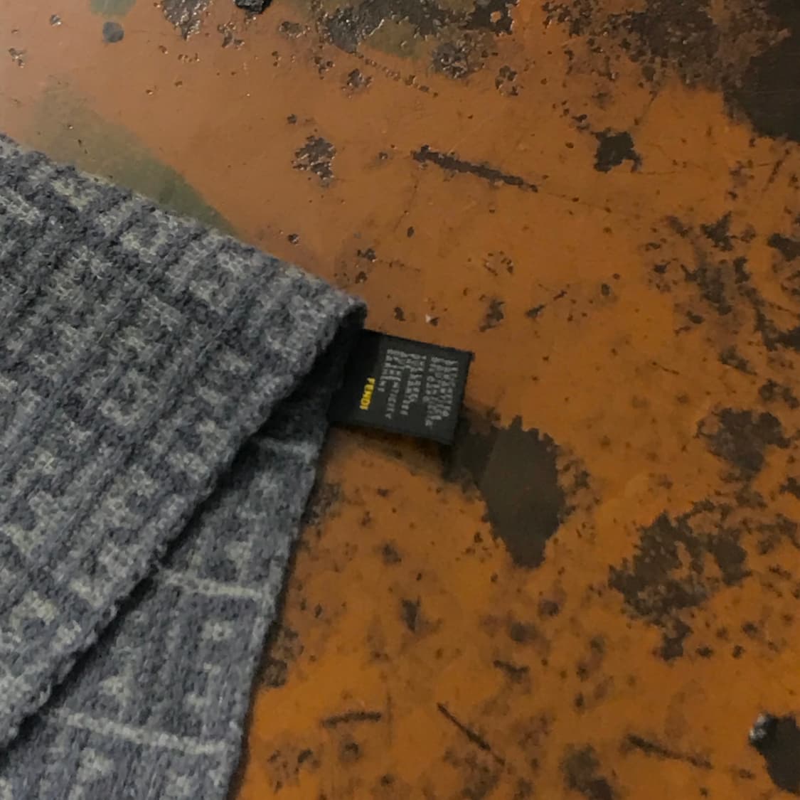 FENDI 펜디 그레이 FF 로고 울 숏 머플러 남녀공용 상품이미지2