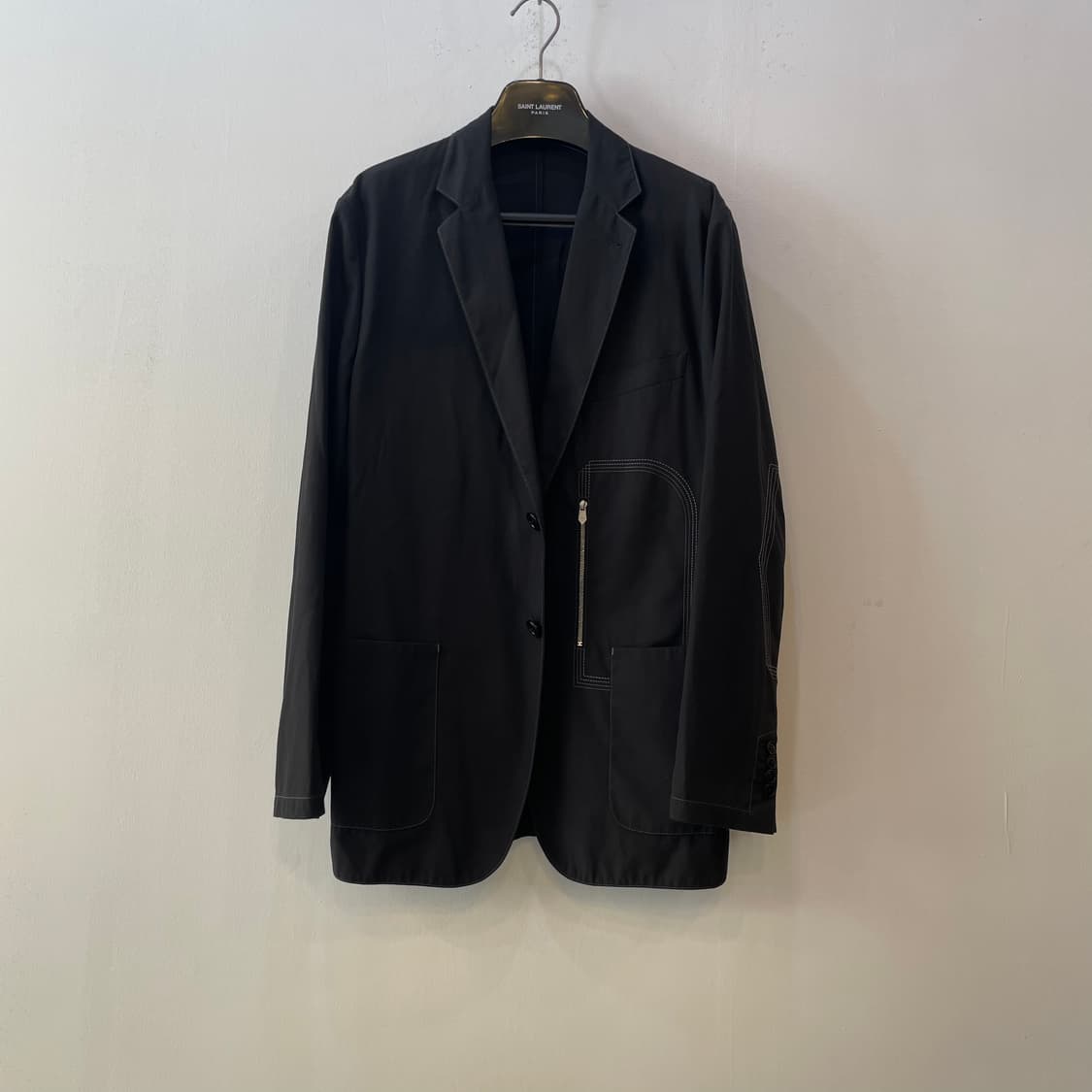 에르메스 24ss 스티치 지퍼 포켓 블레이져 상품이미지2