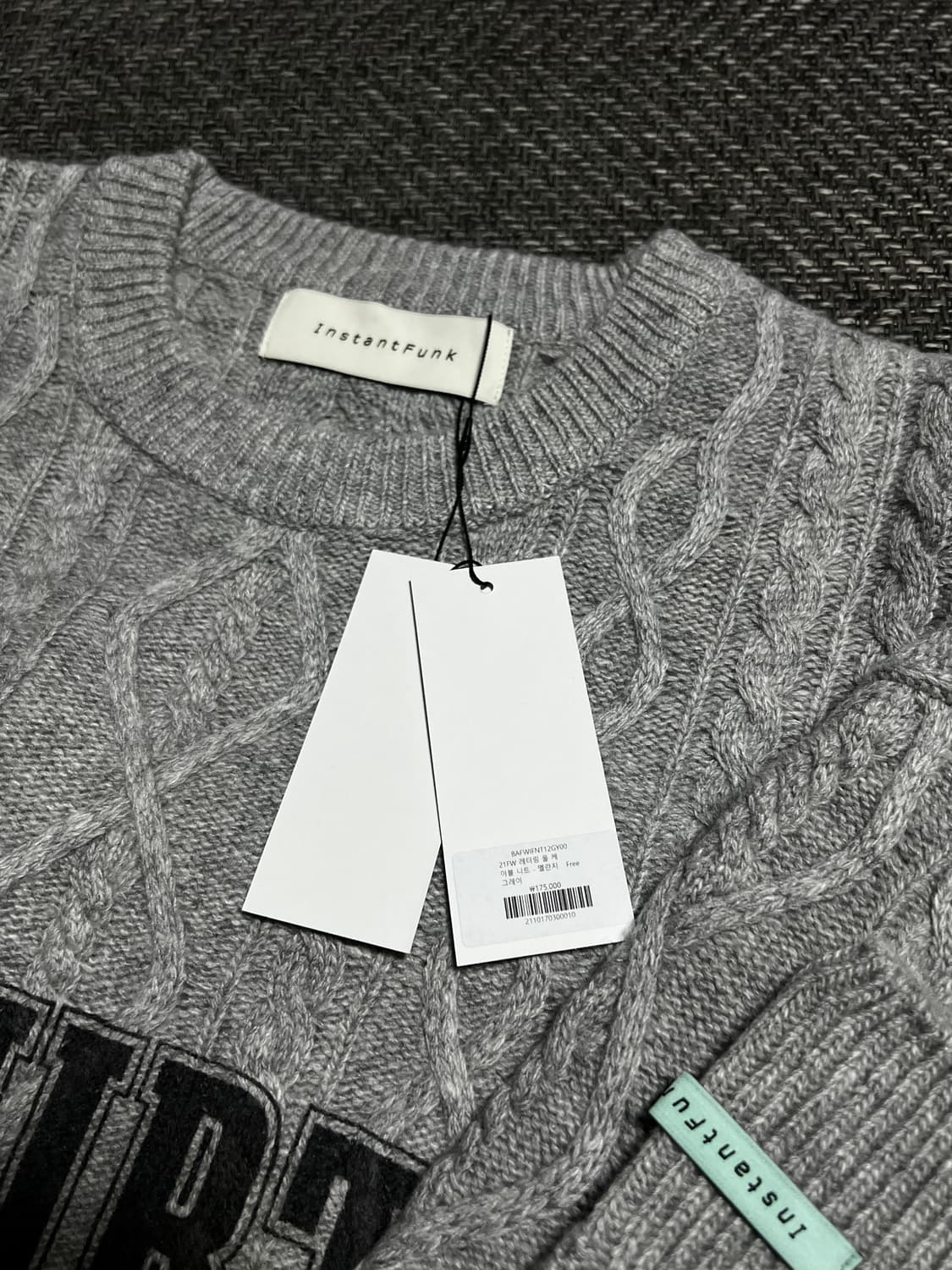 새상품/구할수없는/약30%저렴) 레터링케이블울니트 FREE/인스턴트펑크 상품이미지5